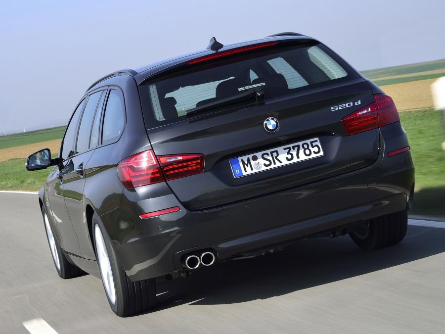  BMW 520d Touring 2013 года  (фото 11 из 17)